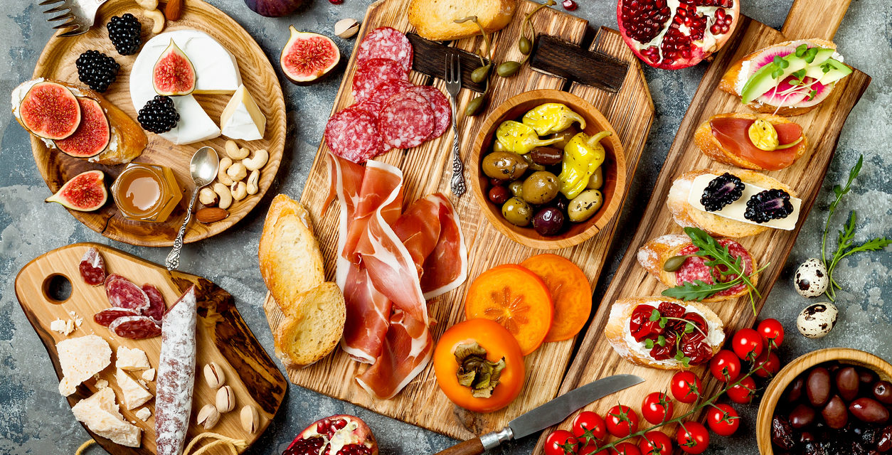 How To Make The Perfect Charcuterie Board